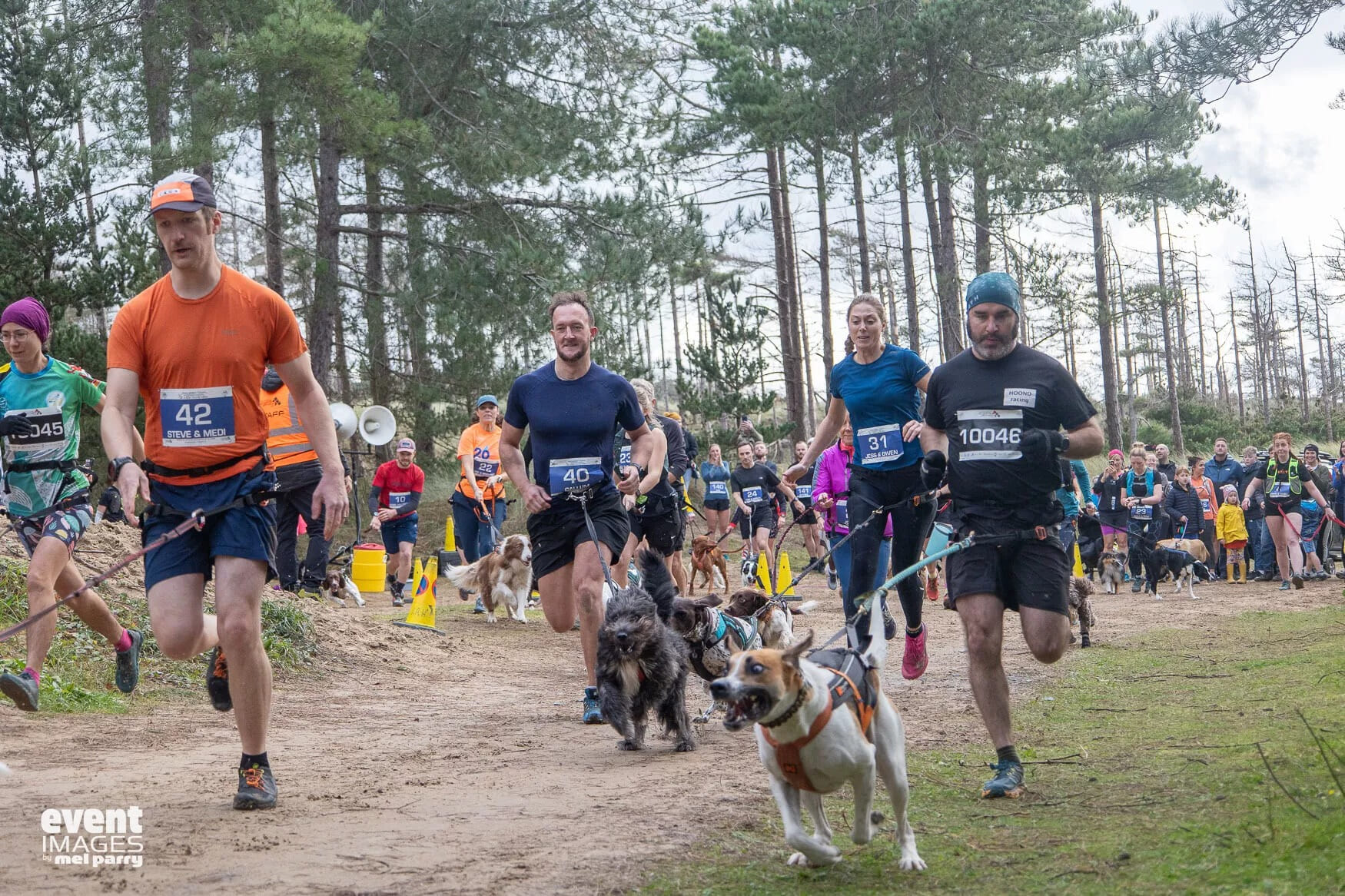 Anglesey's most beautiful trail 10K, set in the stunning surroundings of Newborough Forest and Traeth Llanddwyn, which once hosted the Commonwealth Mountain and Ultra Distance Running Championships.