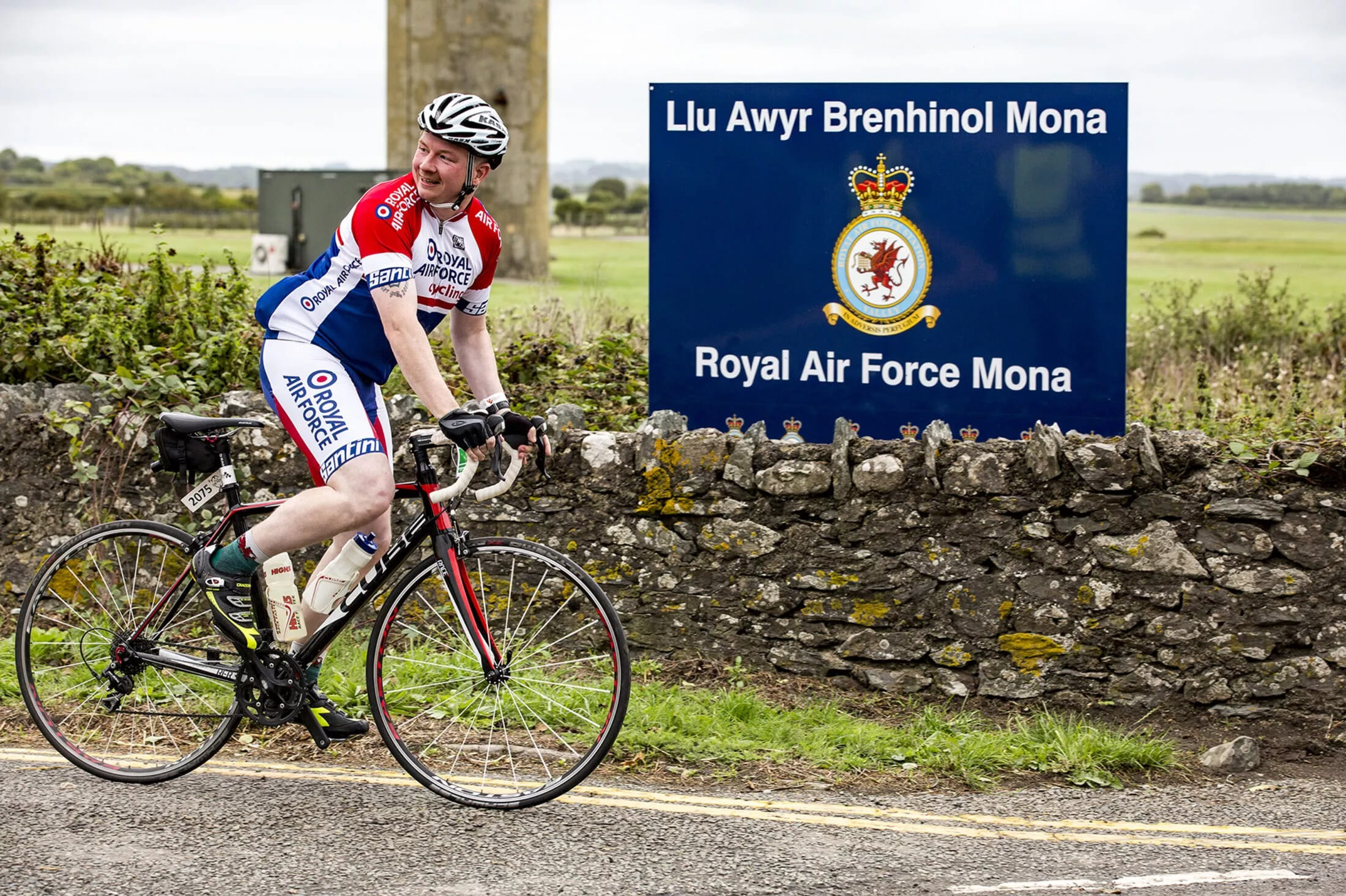 VAL Official 20180819 321 370 a8