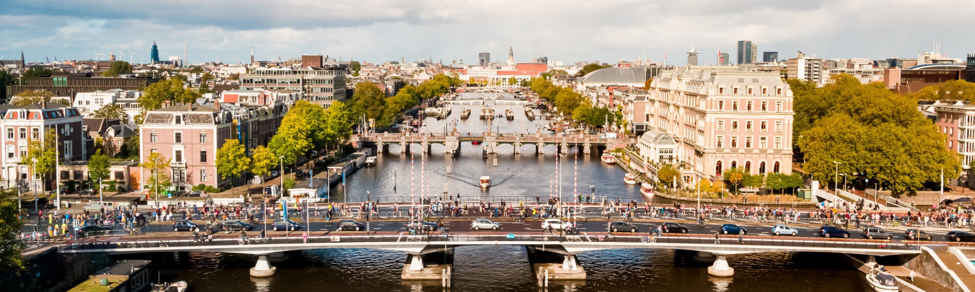 Starting and finishing in Amsterdam’s iconic Olympic Stadium, this world-class marathon offers a flat, lightning-fast course through scenic canals, historic streets, and vibrant city landmarks.