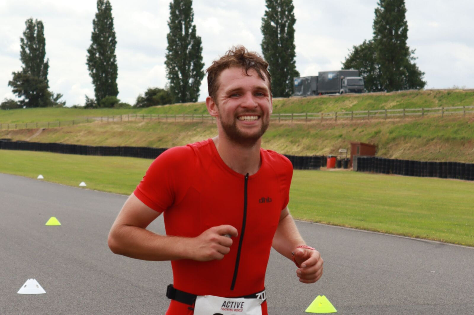 Mallory Park Triathlon Extravaganza: A Traffic-Free Triumph! A thrilling and safe circuit nestled in picturesque surroundings, boasting its own self-enclosed swim lake for a Sprint Tri.