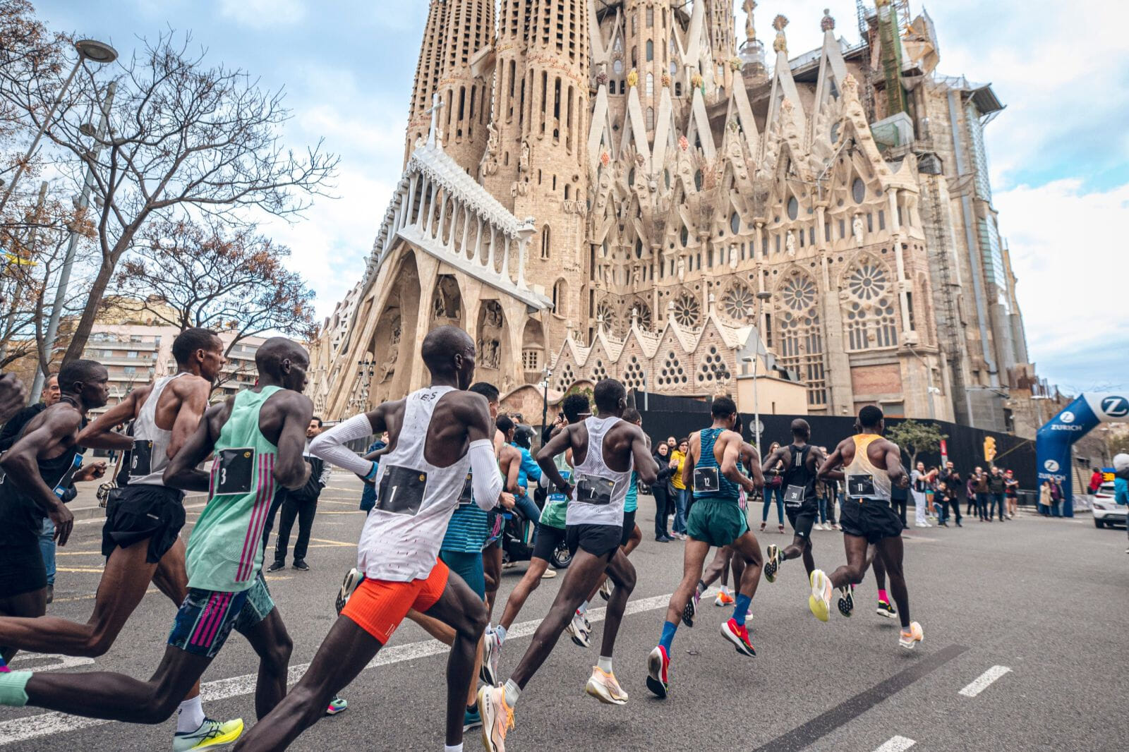 The most magical road marathon in the world! A fast and monumental marathon with truly unique attractions in the 'world's best city'!