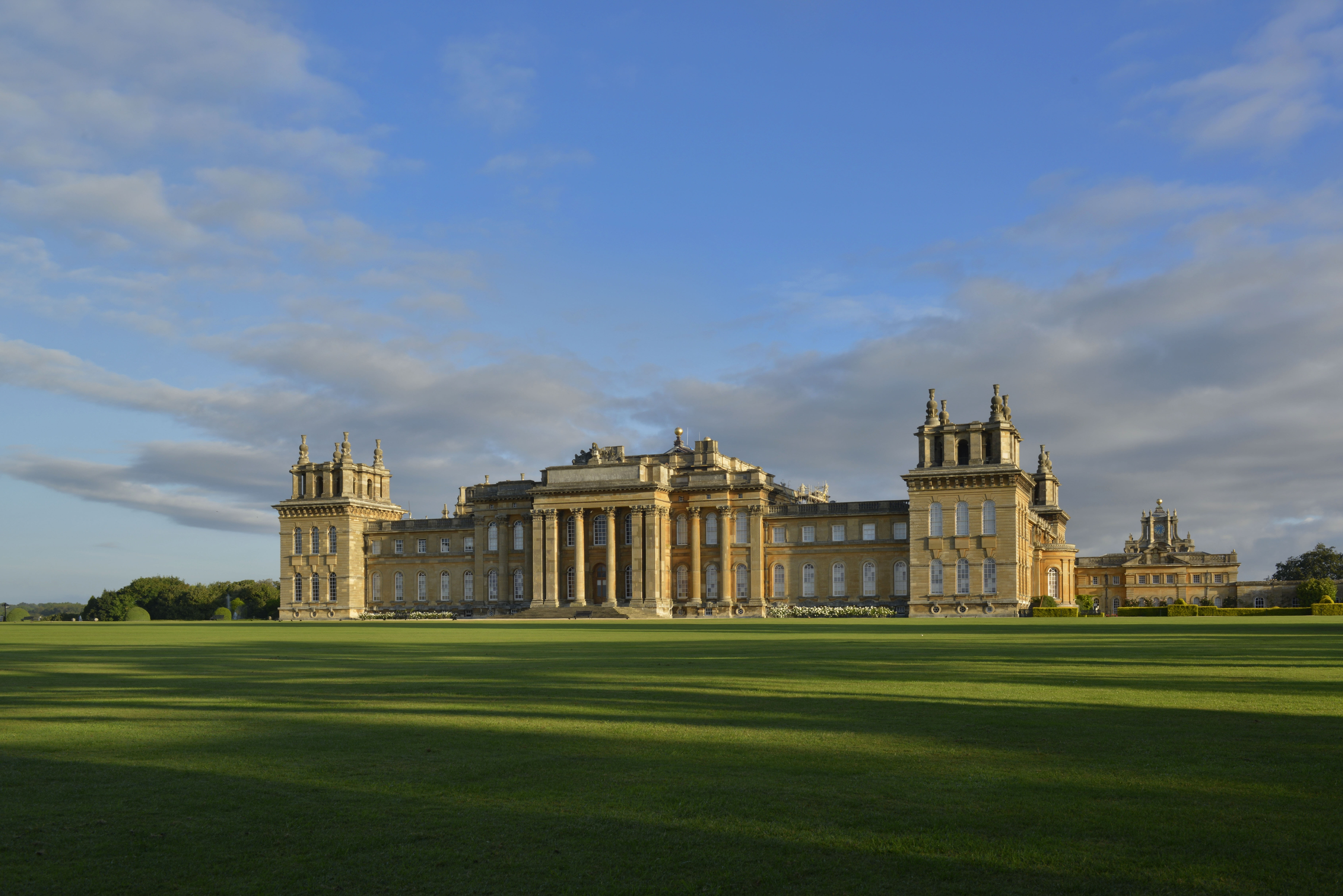 Discover the magic of this World Heritage Site and explore England’s largest area of outstanding natural beauty in the Cotswolds countryside on this charming walking adventure.