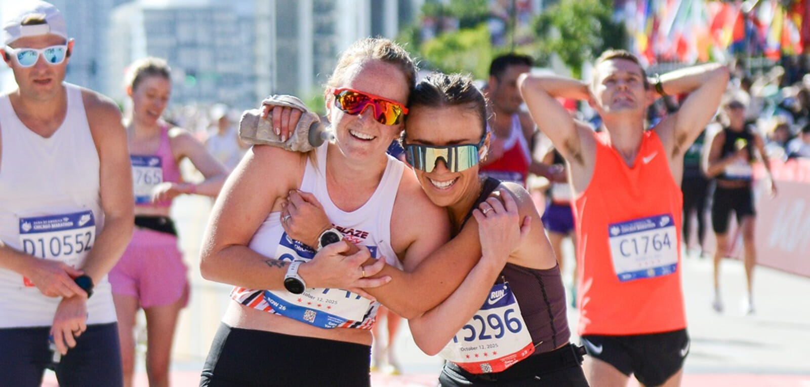 Experience the thrill of the Chicago Marathon—an Abbott World Marathon Major. Join runners from around the globe and race through Chicago’s iconic neighbourhoods and vibrant downtown streets!