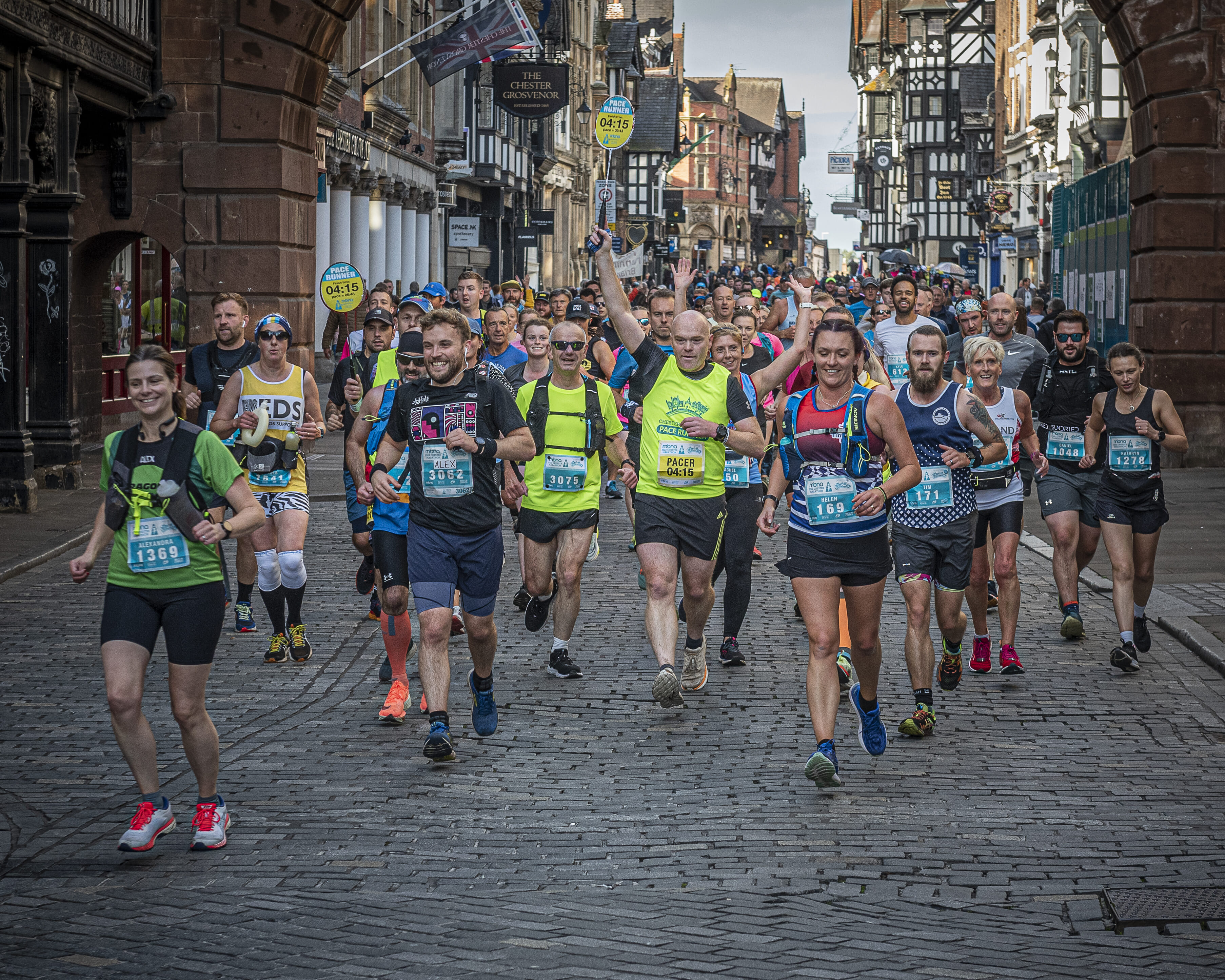 A multi-award winning event, three-time winner of the 'UK's Best Marathon Up to 5,000 Runners' and the UK’s only marathon from the City of Chester, plus a rare Metric Marathon on race day too!