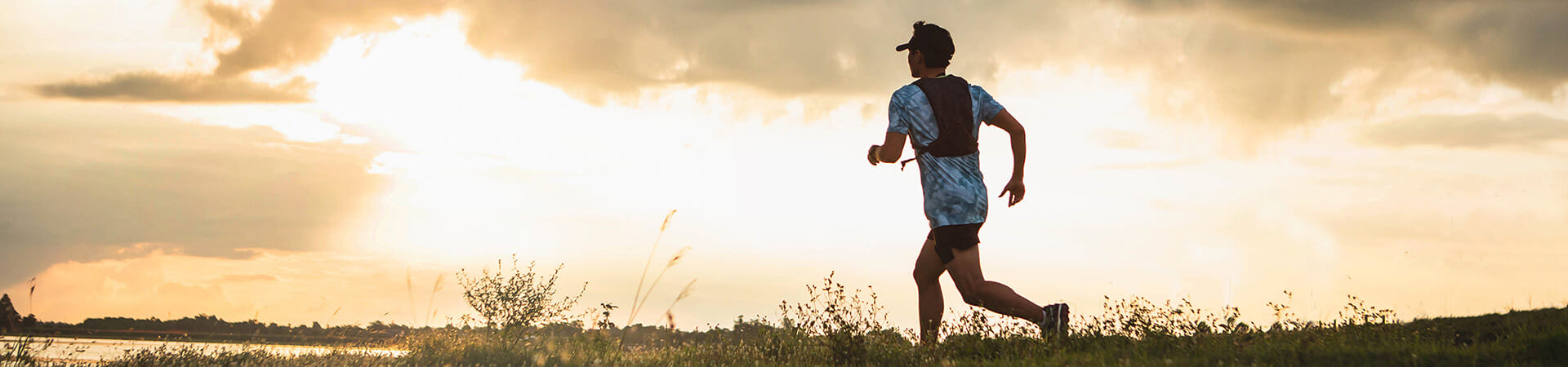 Take on the glorious trails around a stunning reservoir — fully marked 10K and half marathon routes, free race photos, and a medal waiting at the finish.