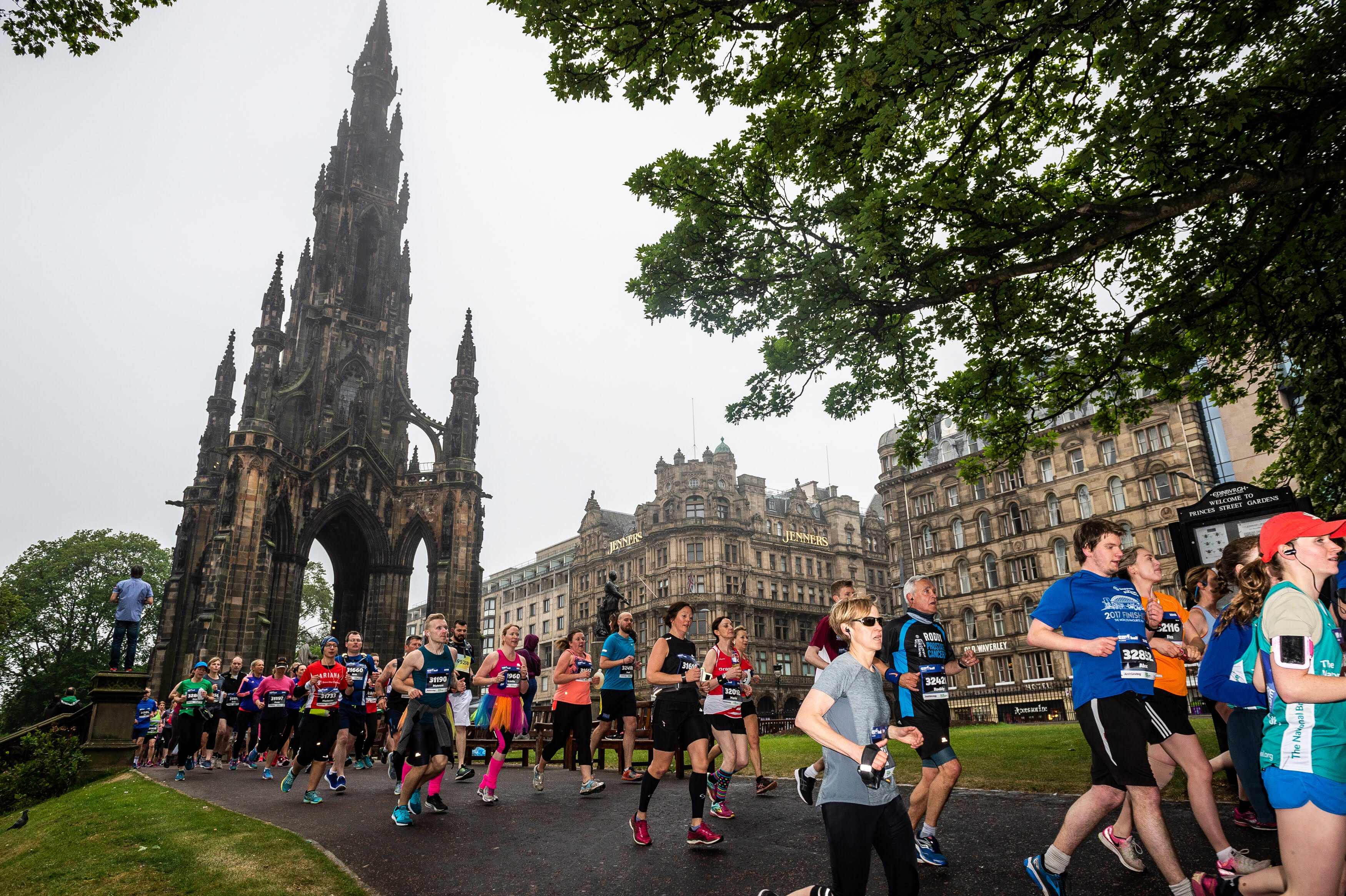 Your guide to the Edinburgh Marathon 2023 TimeOutdoors