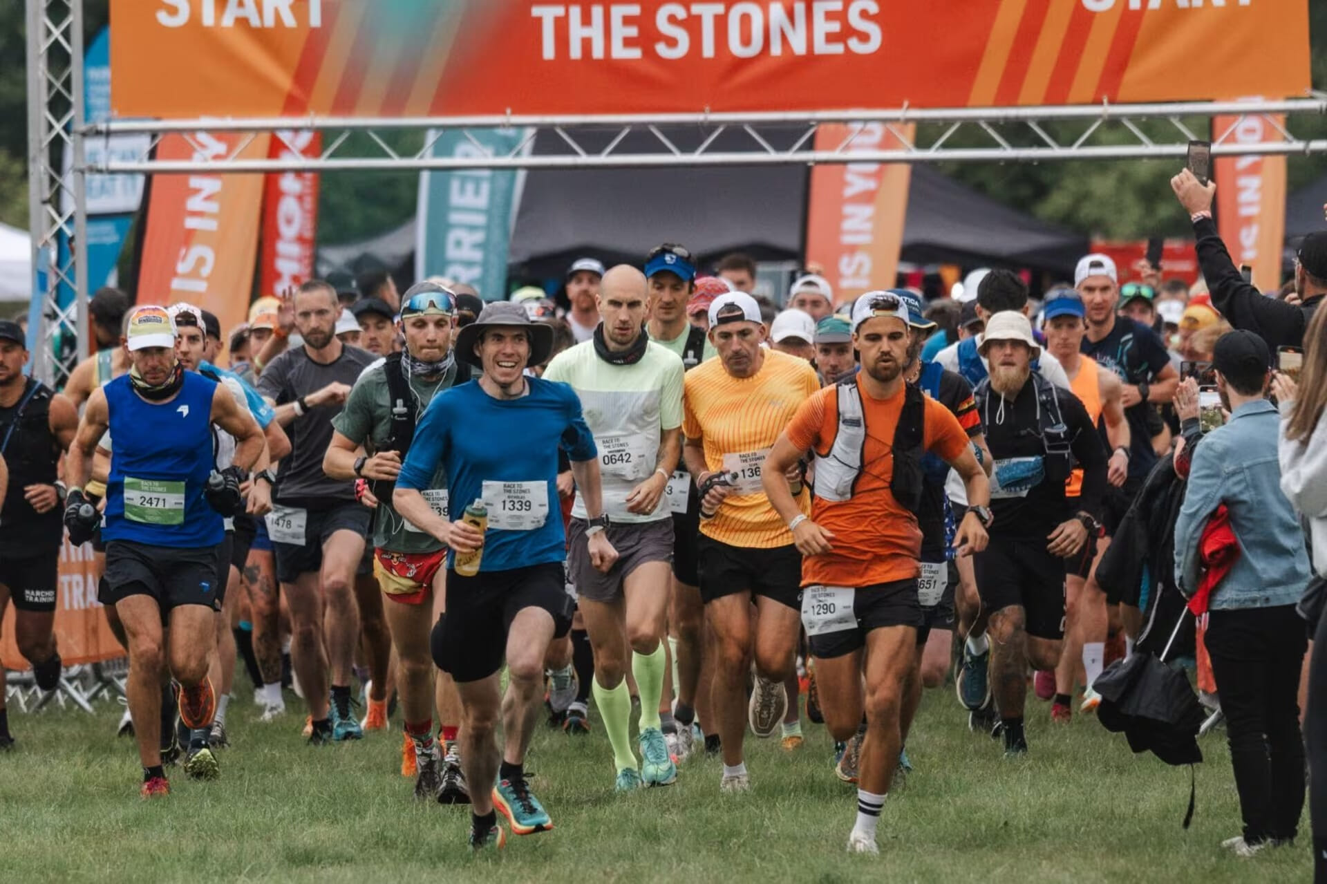 Win £1000 at Race to the Stones 💷