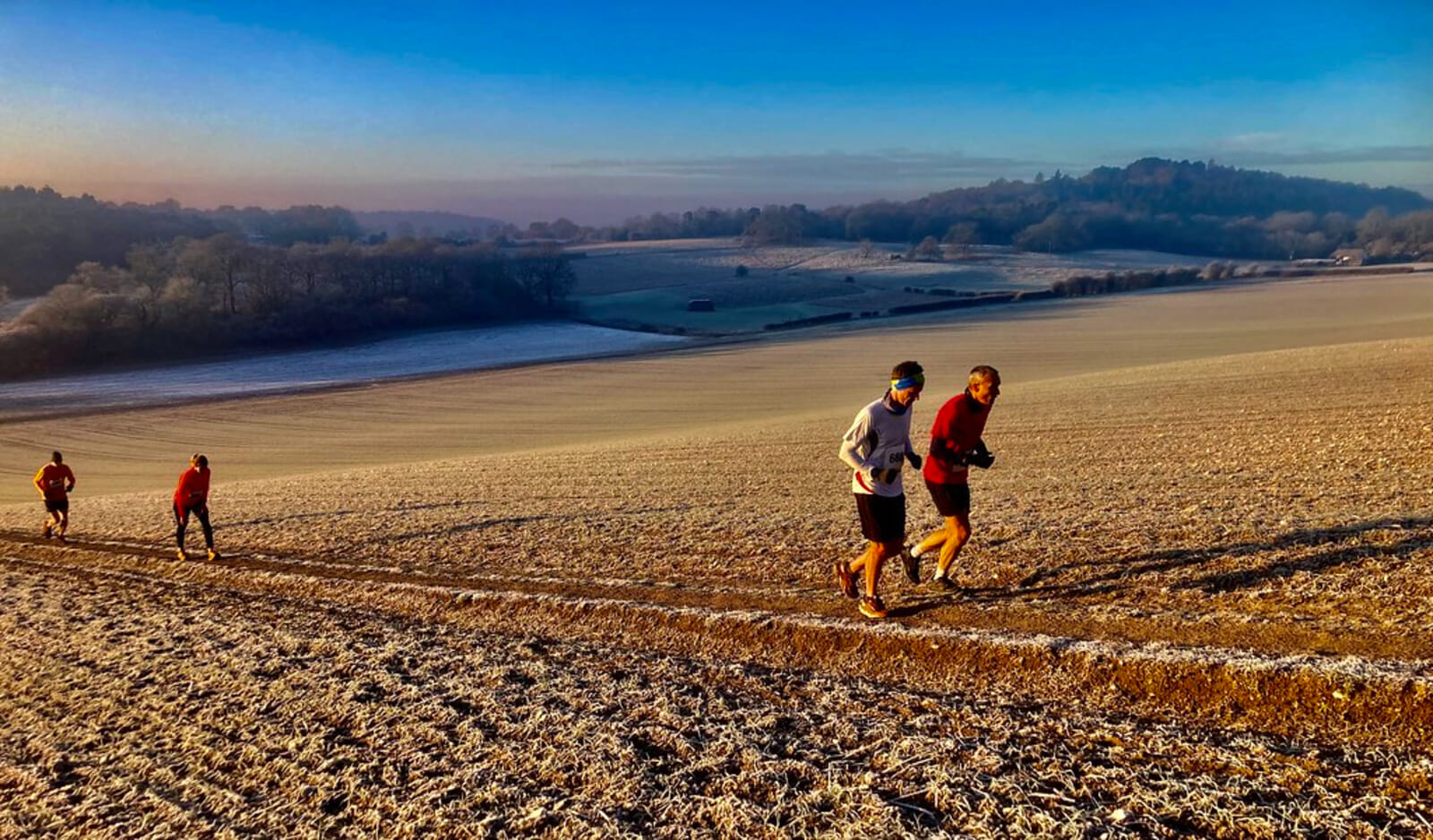Take on a tough, award-winning 10K trail run in the Surrey Hills and North Downs with a cracking sunrise, stop-in-your-tracks views and five-star reviews! No nonsense trail running.