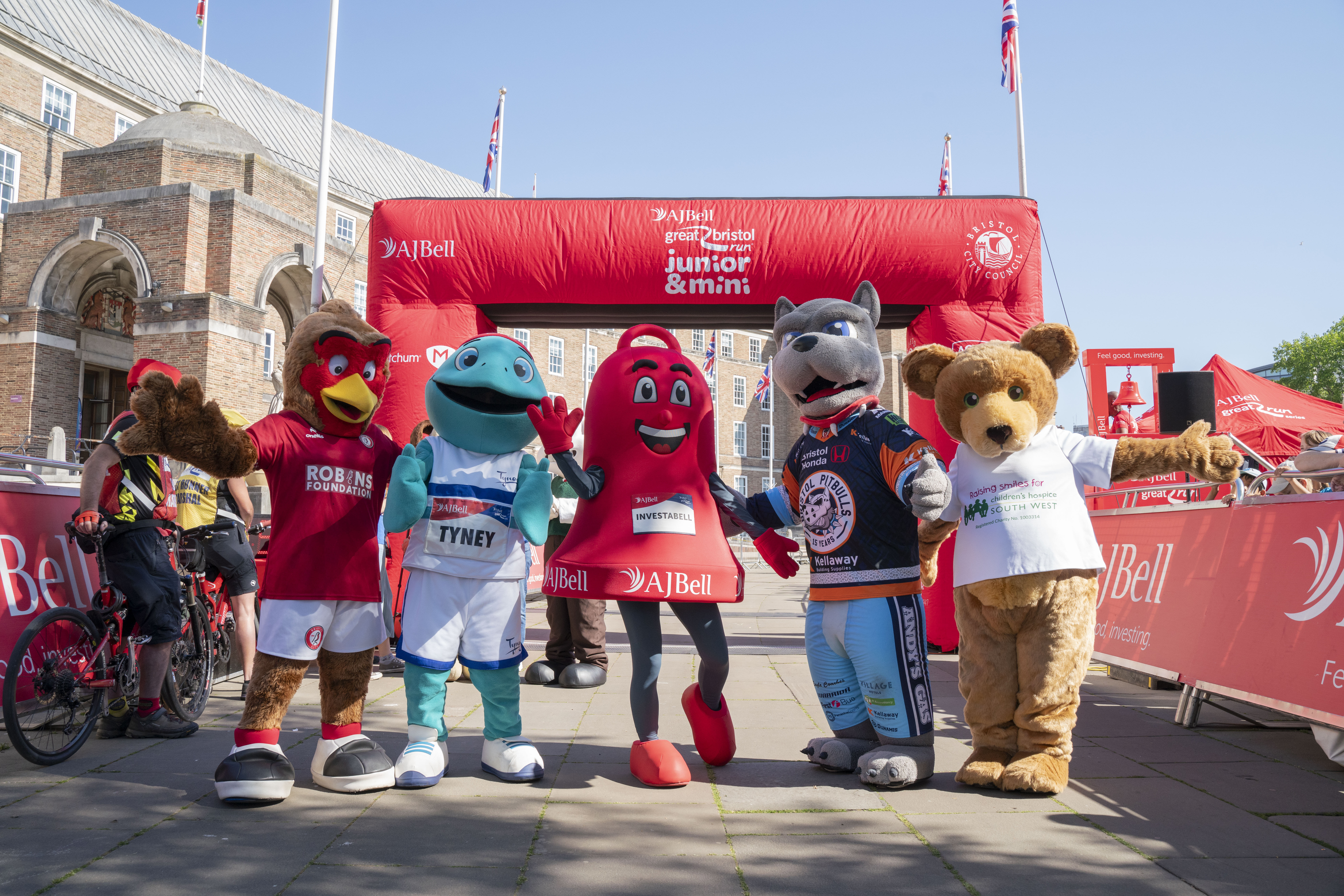 AG JnrBris25 Mascots 05