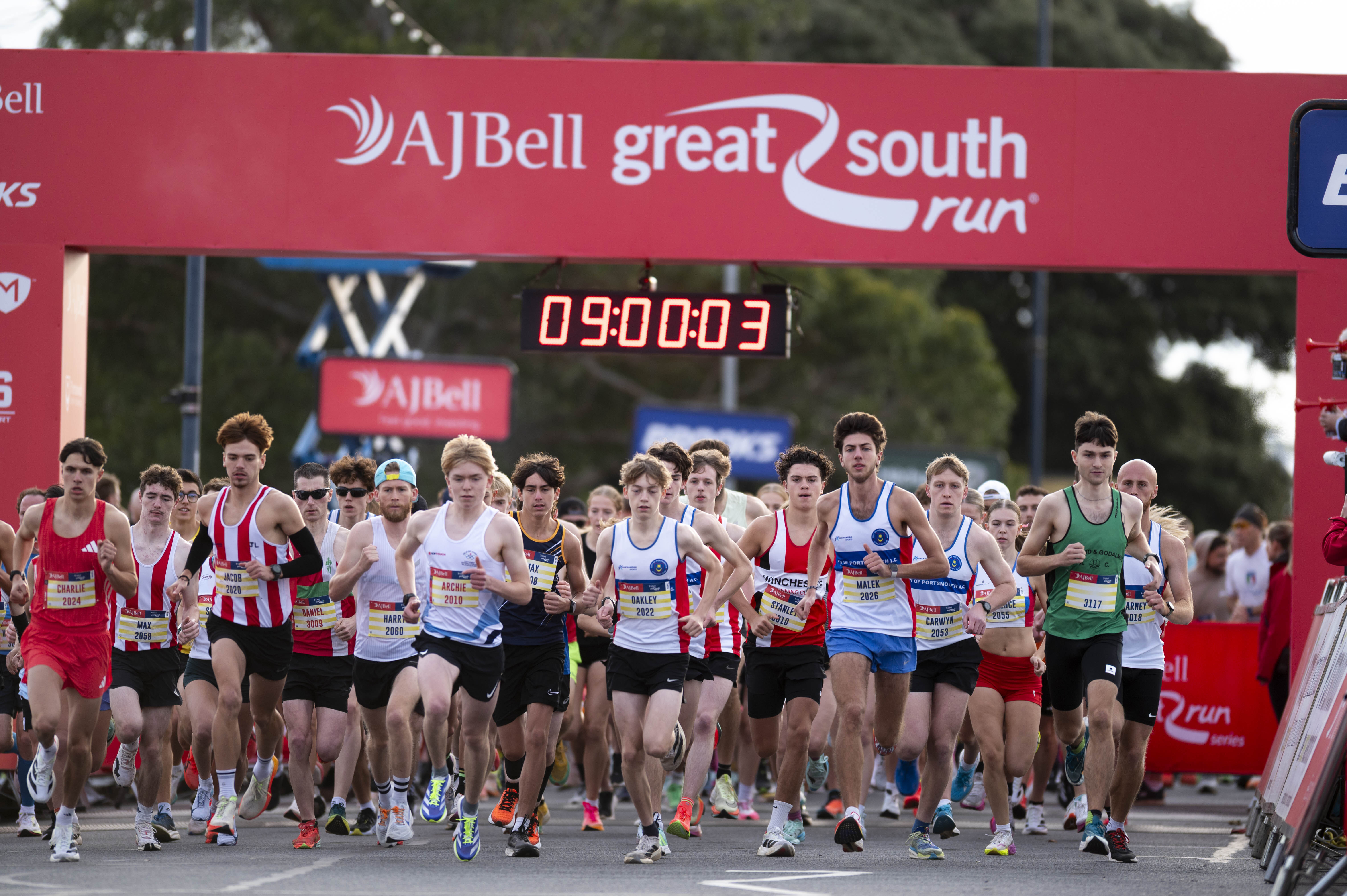 Kicking off the famous weekend of running on a route with beautiful views across the Solent, an incredible atmosphere, lovely fresh sea air and a fast and flat route with PB potential.