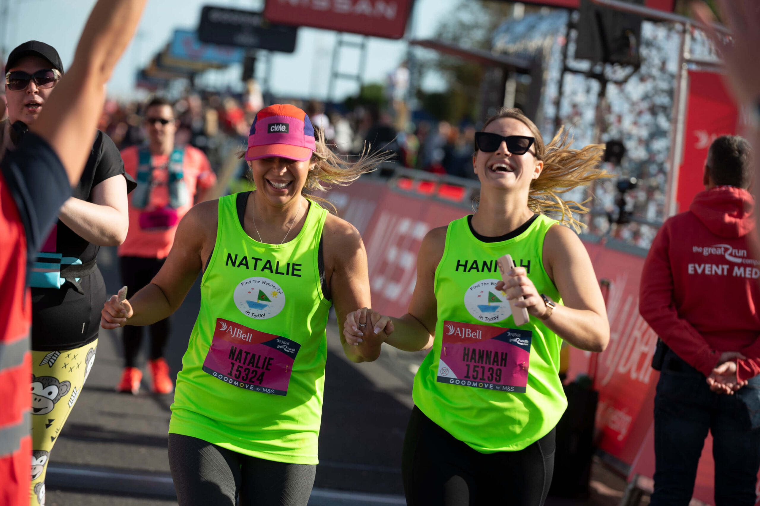 Secure your charity place in the GSR today. Run for charity in the world’s favourite 10-mile running event while supporting top UK charities. Find a cause and join their team today!