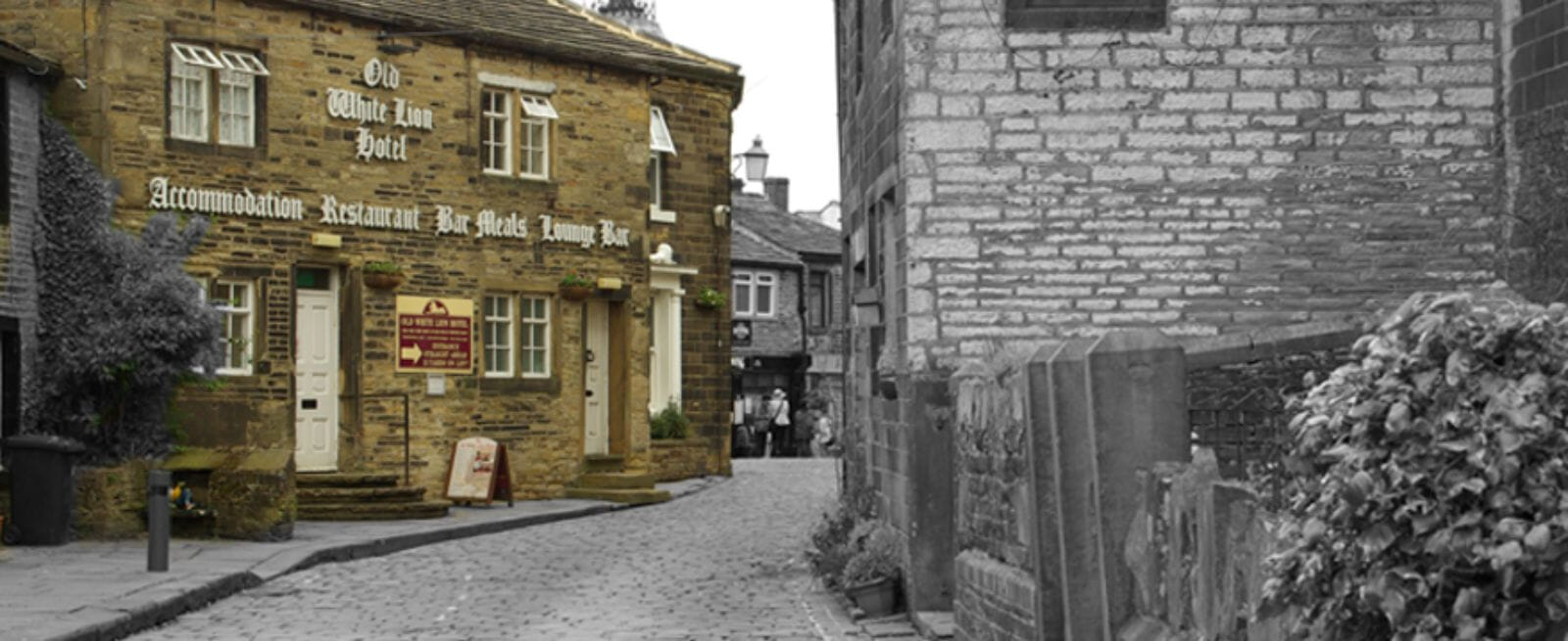 Race over 5 loops in Bronte Country on the spectacular Moors surrounding Haworth, West Yorkshire with a bespoke medal, goodies and treats for all finishers.