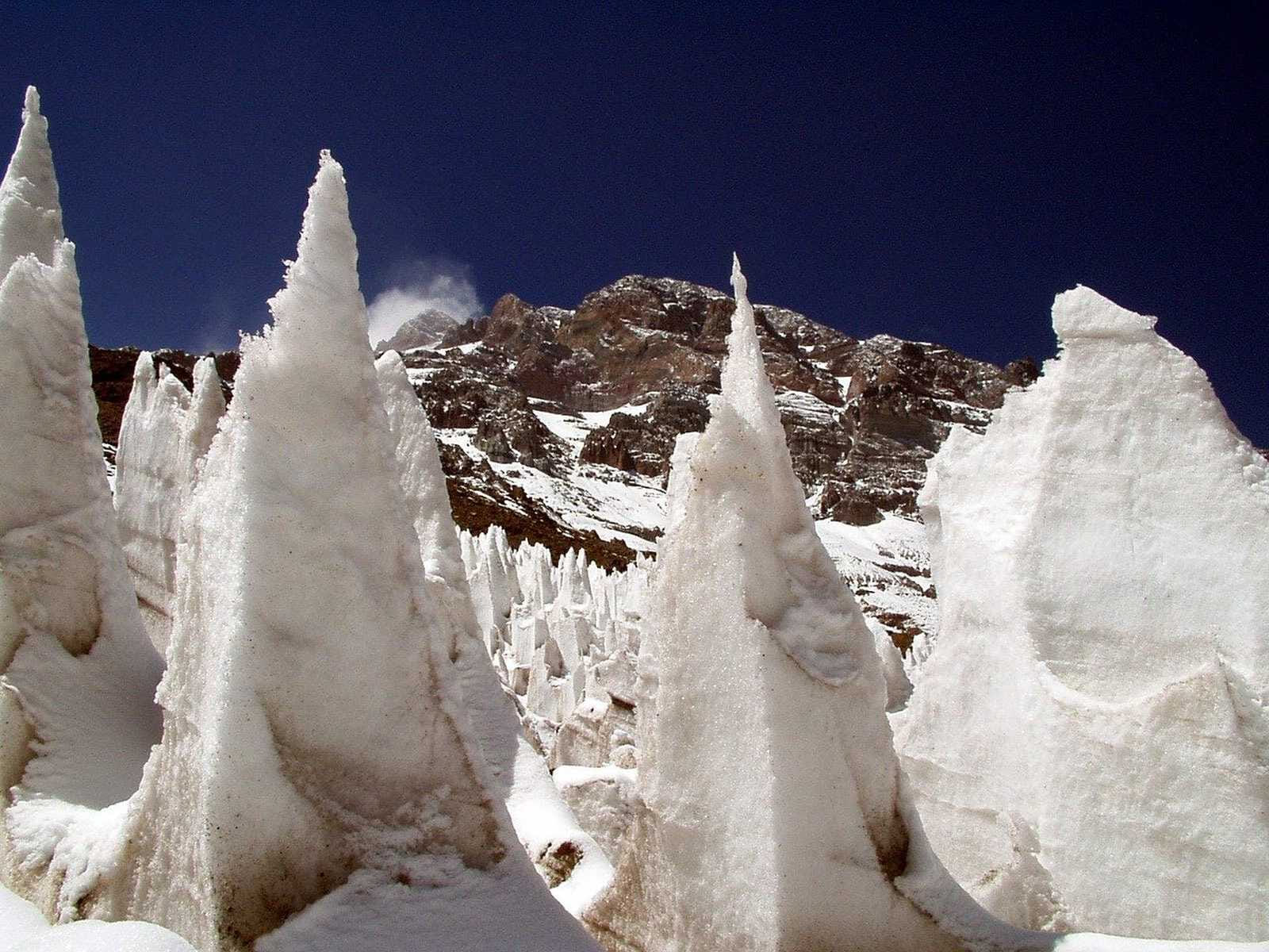 ice cones close to the aconcagua summit 959