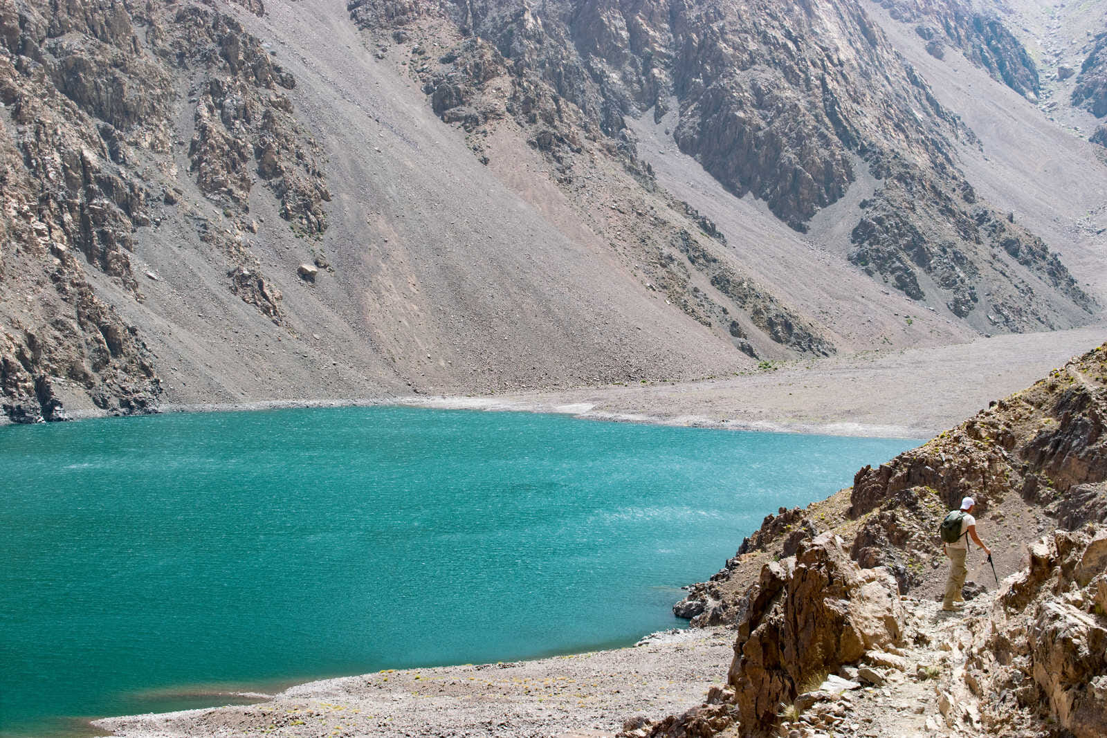 trekking alongside lac difni moore jenny 3110