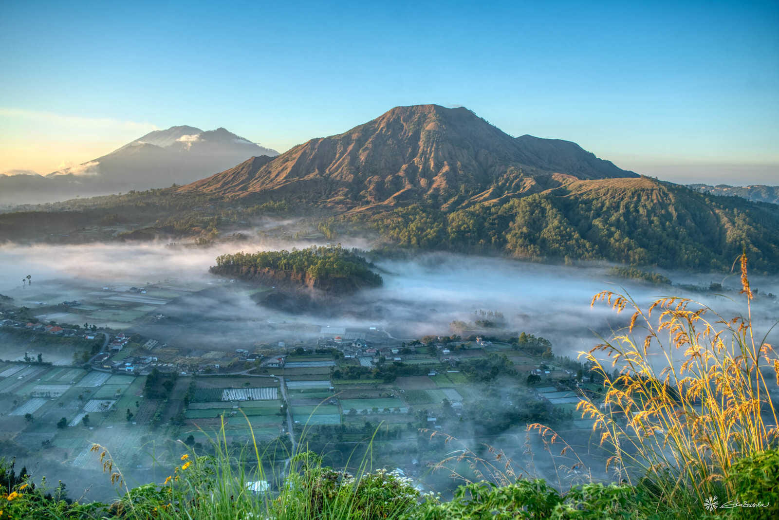 beautiful mount batur in the morning adobe stock 2686