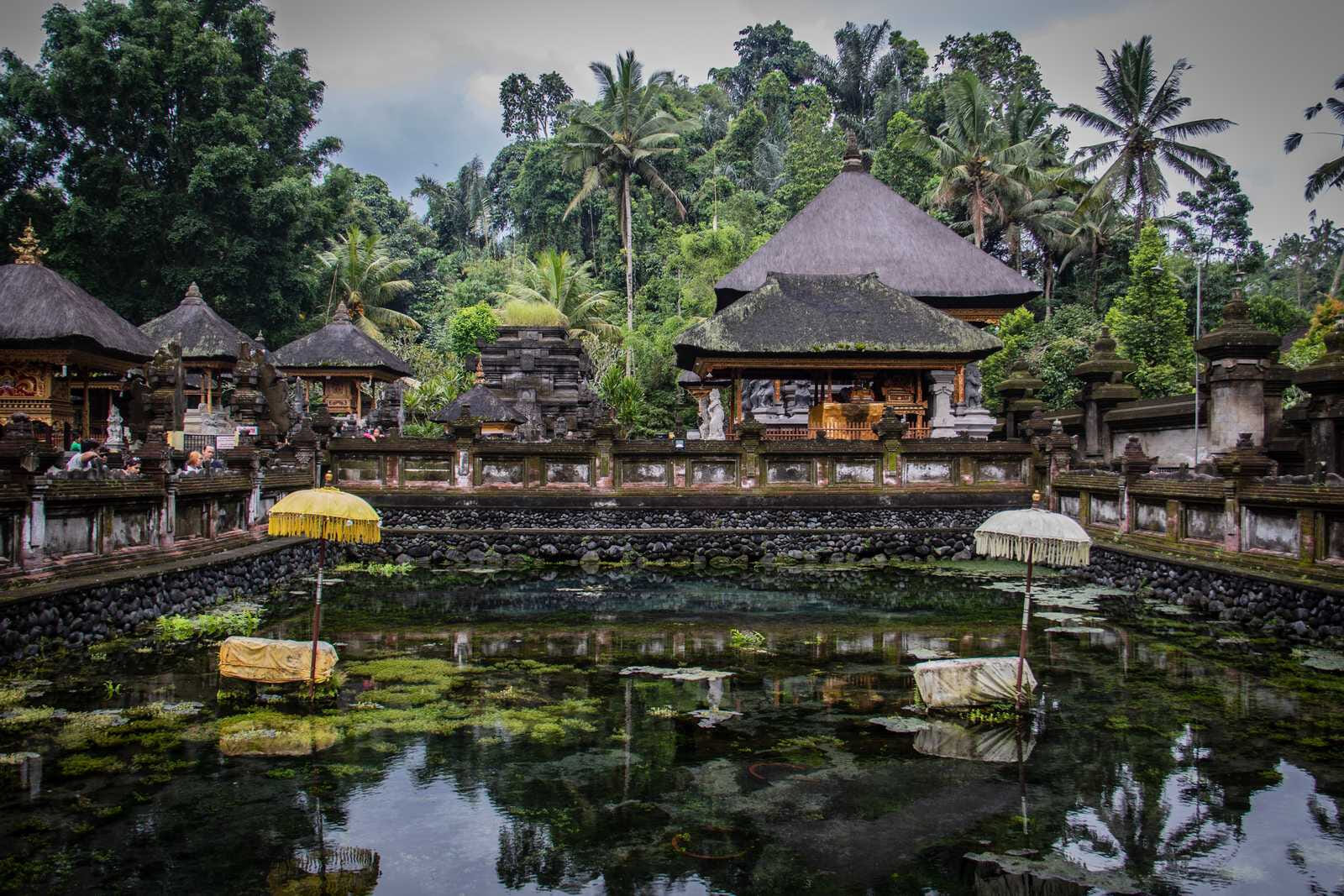 tirta empul temple in bali 1050