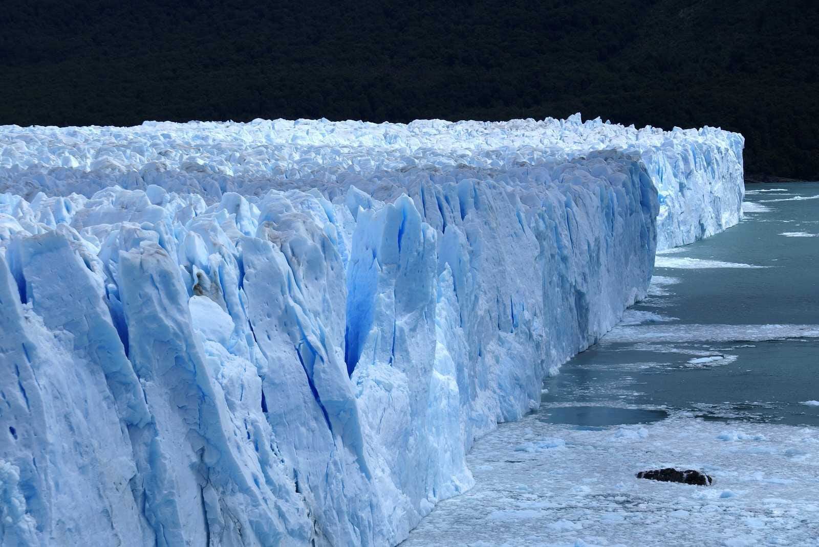 ice close up of the perito moreno glacier 664