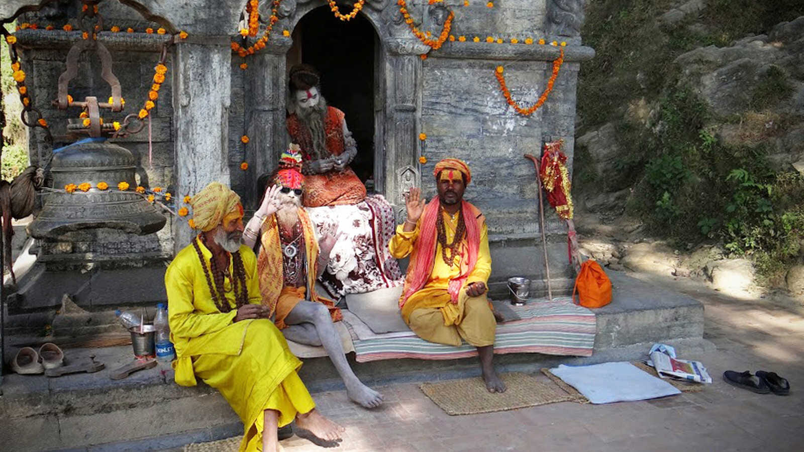 sadhus in katmandu 388