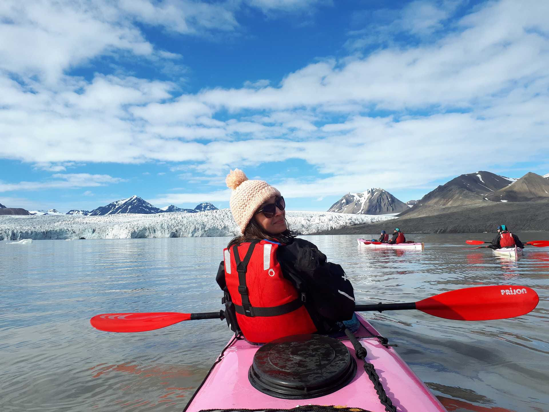 kayak expedition in the five glaciers region svalbard 443