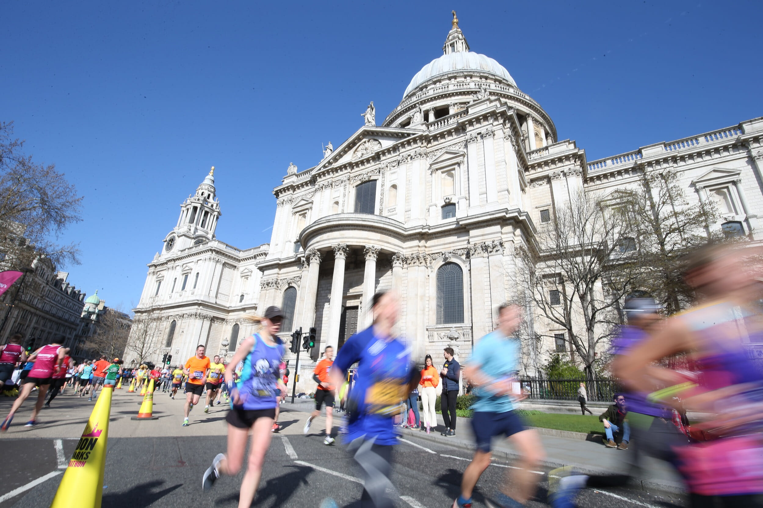 Explore London's iconic landmarks in this half marathon