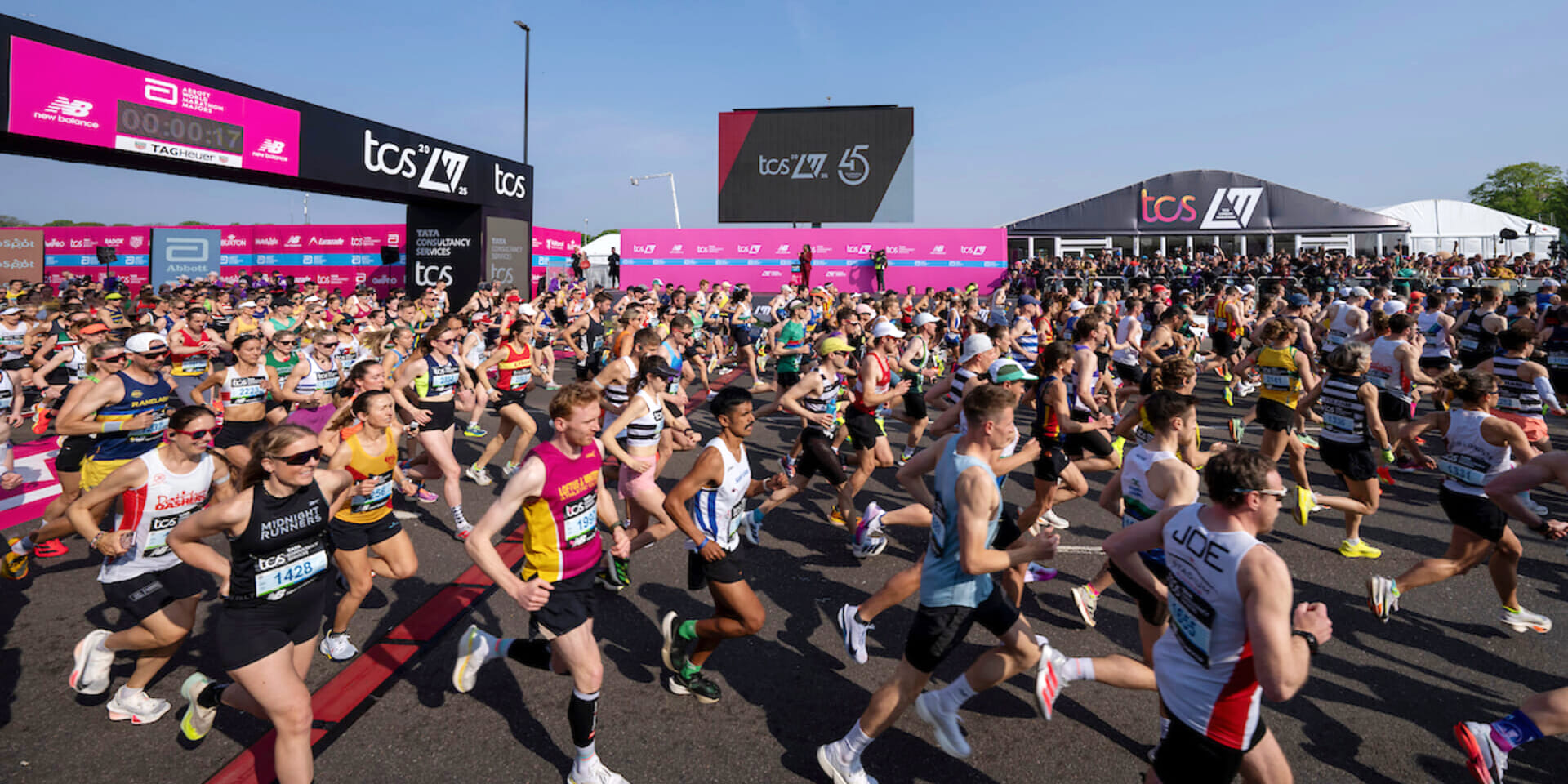 Experience the renowned atmosphere of the TCS London Marathon, the most popular marathon on the planet, with its grand finale on The Mall itself!