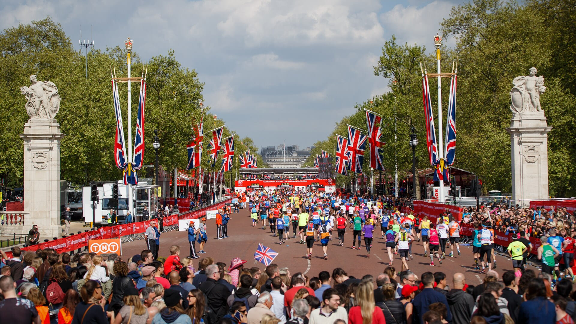 The London Marathon finishes along the Mall