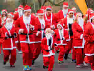 All entries get a free Santa outfit! This is the Santa Run with distances for all abilities and ages at Callendar Park and Woods plus all Santas will be chip timed and receive a fantastic medal!