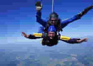 sKYDIVE