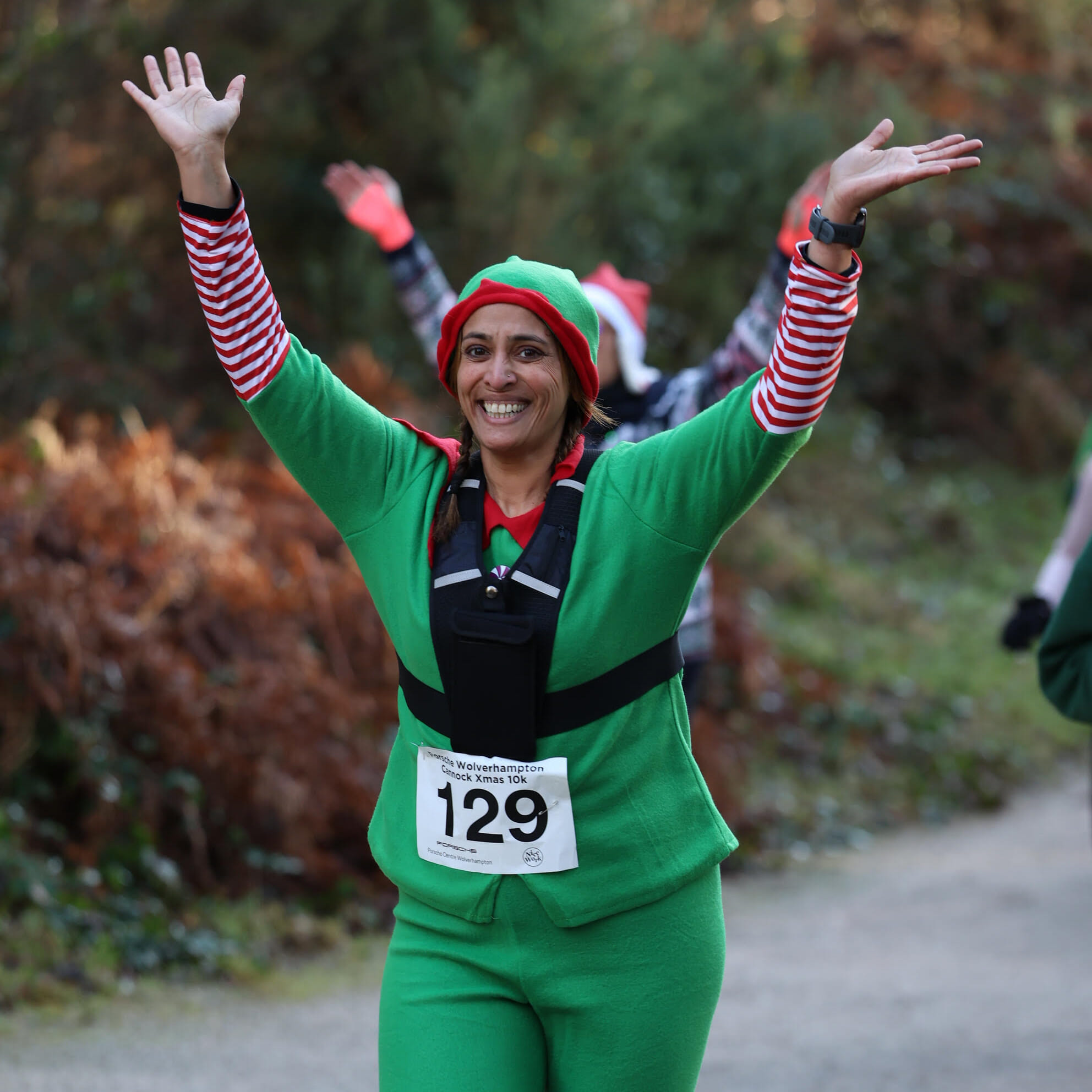 Grab those elf shoes and get festive! Put your legs to the test in this beautifully scenic, but challenging Christmas run. You'll enjoy looping around the lakes with your Santa hat on.