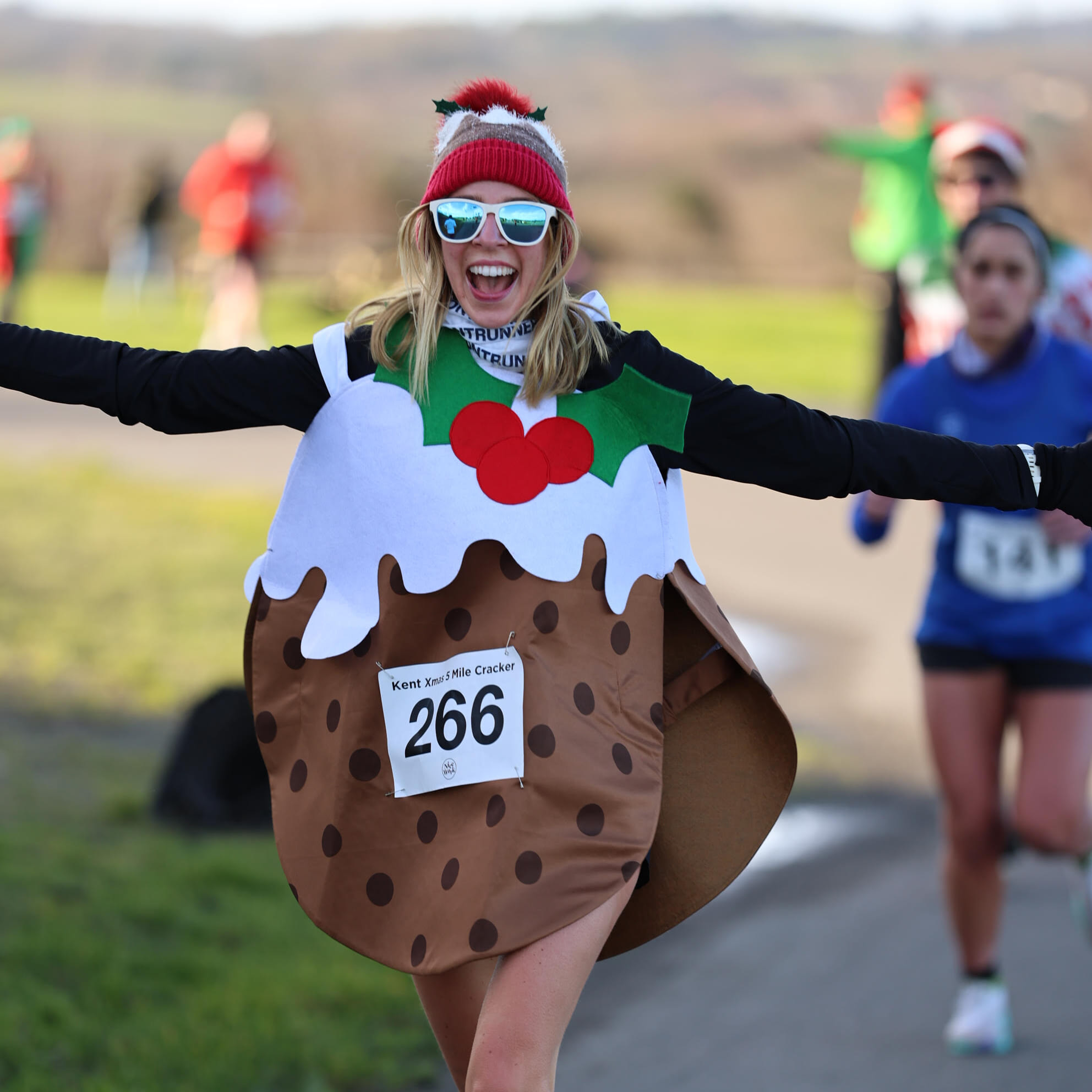 Grab your running shoes and put on your Santa hat - it's time for this cracking Christmas race! Come and enjoy the spirit of Christmas and superb racing on this flat and fast course.