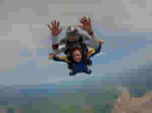 zoe skydive