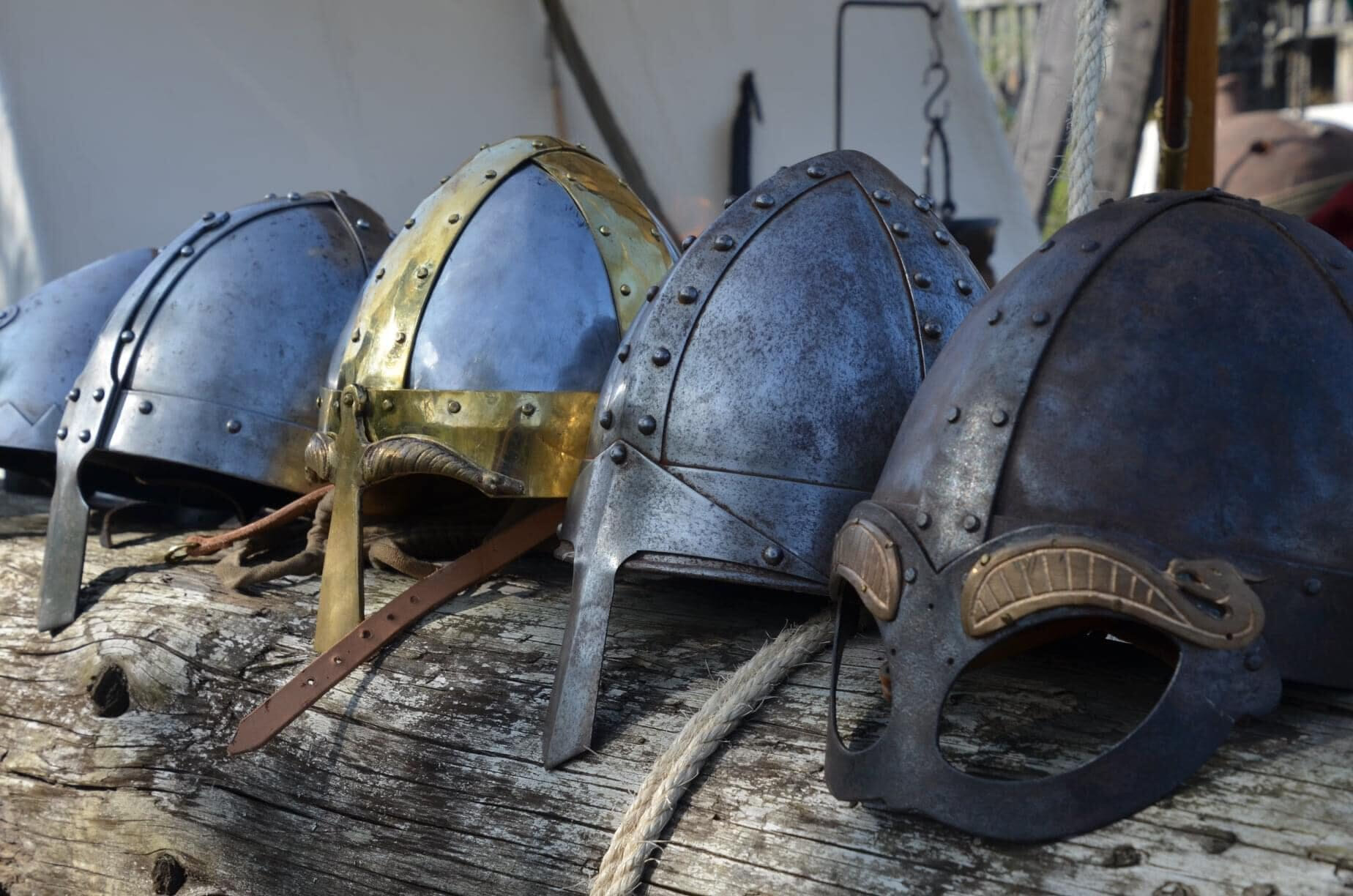 Forge your legend at The Iron Keep: a 5-hour challenge to complete as many laps as you can, surrounded by trail running, medieval spectacle, and unforgettable adventure.