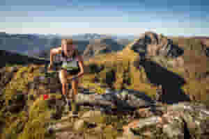Salomon+Ring+of+Steall+ +Second+Female+ +Holly+Page+ +Devils+Ridge+ +Copyright+No+Limits+Photography
