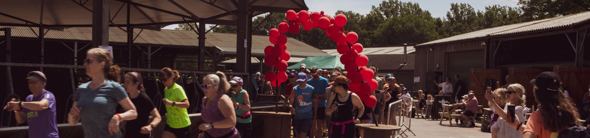 A scenic 7K trail run through rolling countryside and working farmland, with a relaxed, friendly atmosphere and a well-earned post-run drink waiting at the finish. Fancy dress and non-runners welcome!