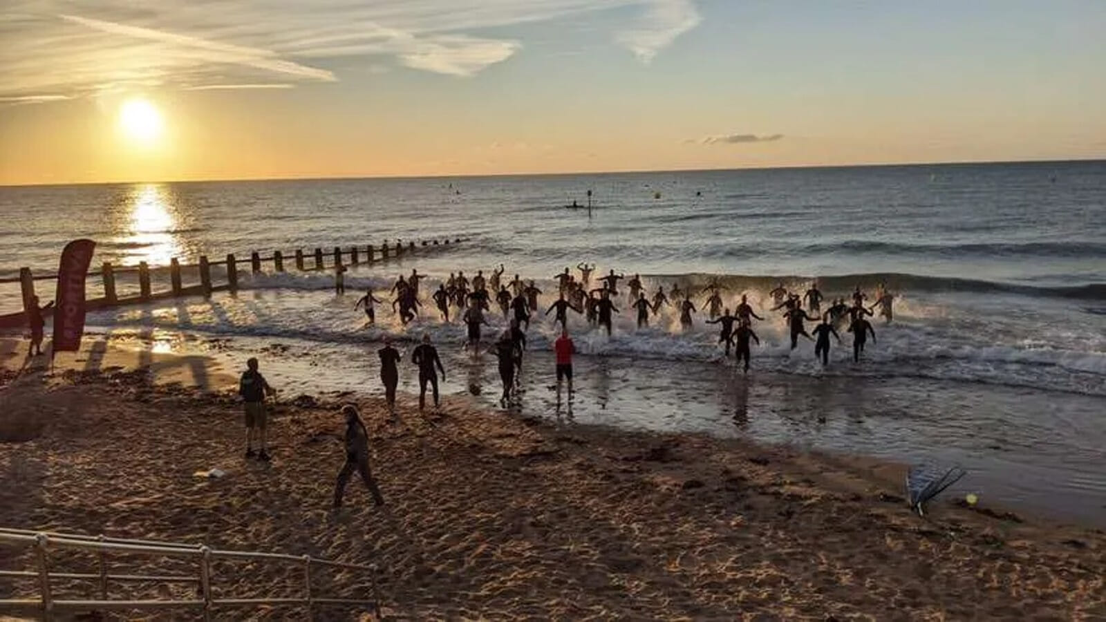Dawlish triathlon start photo