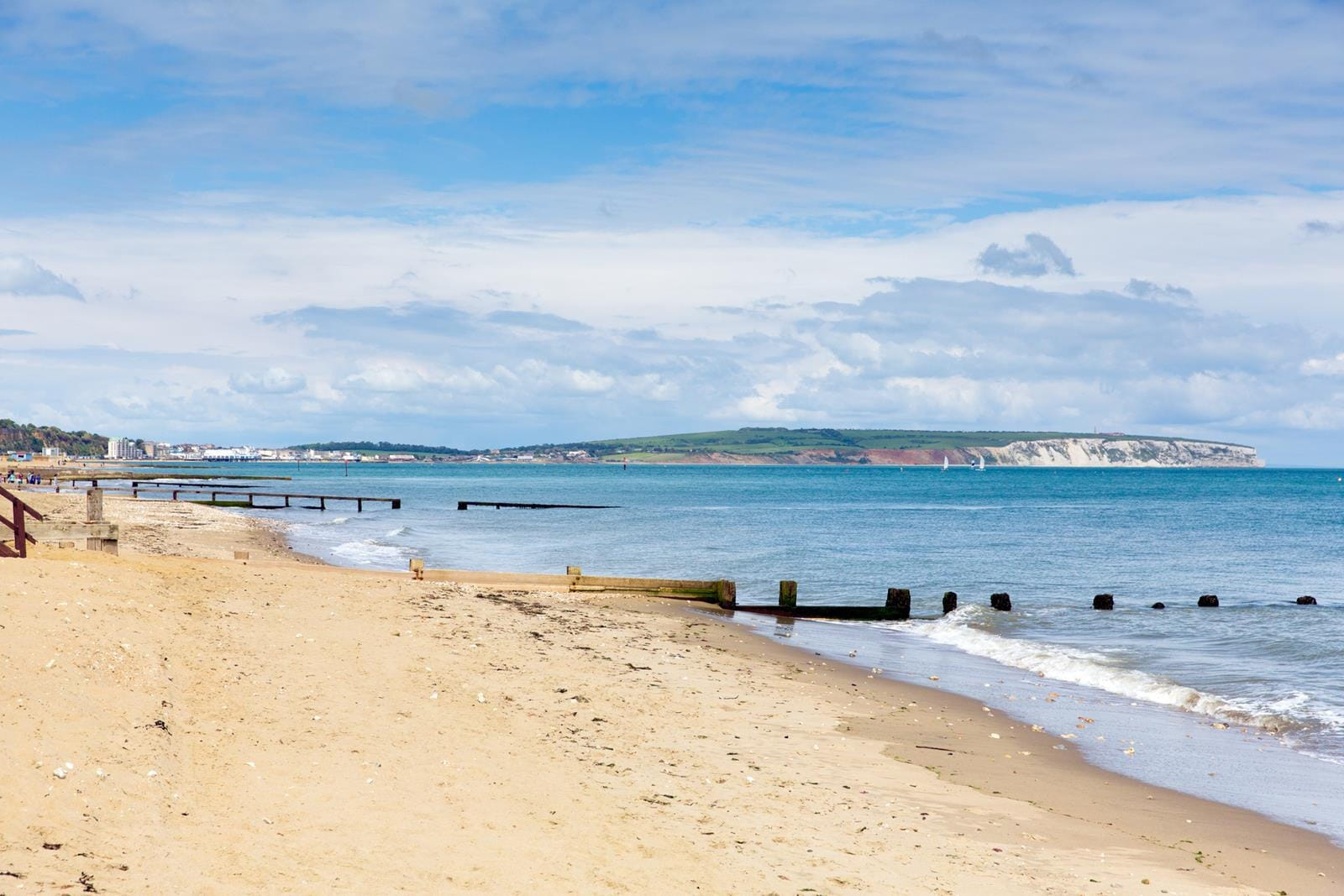 Sandown and Shanklin, linked by a stunning coastal path on the Isle of Wight, are perfect for runners seeking variety and inspiration, with promenades, sandy beaches, clifftop trails and sea views.