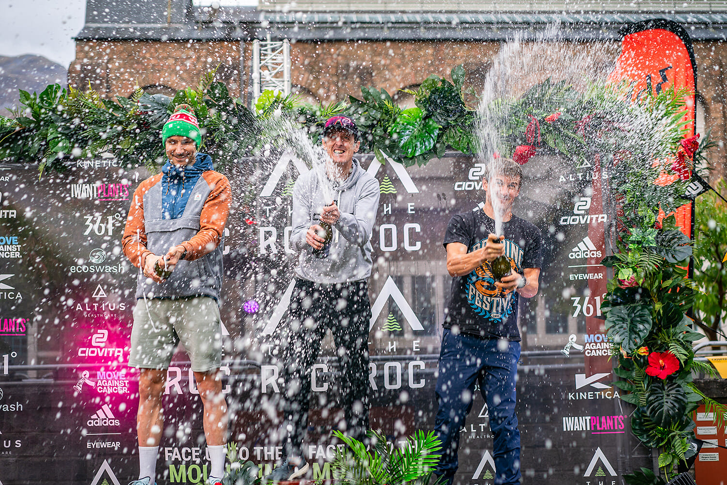 Rocscotsocials24 outwest84 A9 06969