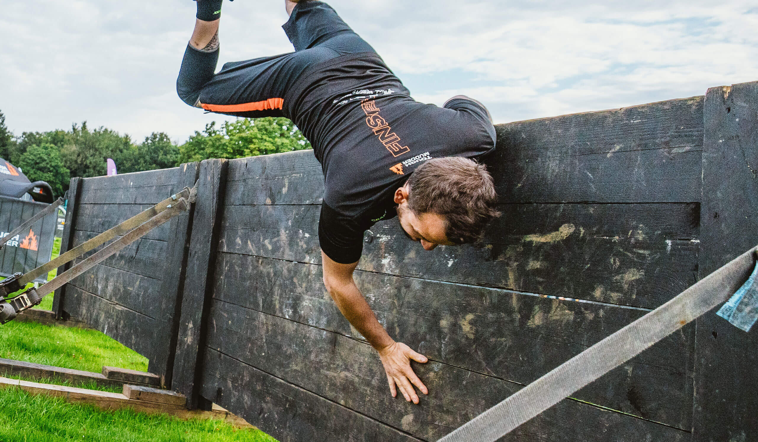 Based amongst the jaw-dropping scenery on the Broughton Hall Estate, do not expect to exit this course clean, especially after the obstacle Mud Mile! Expect killer hills, epic views and muddy terrain.