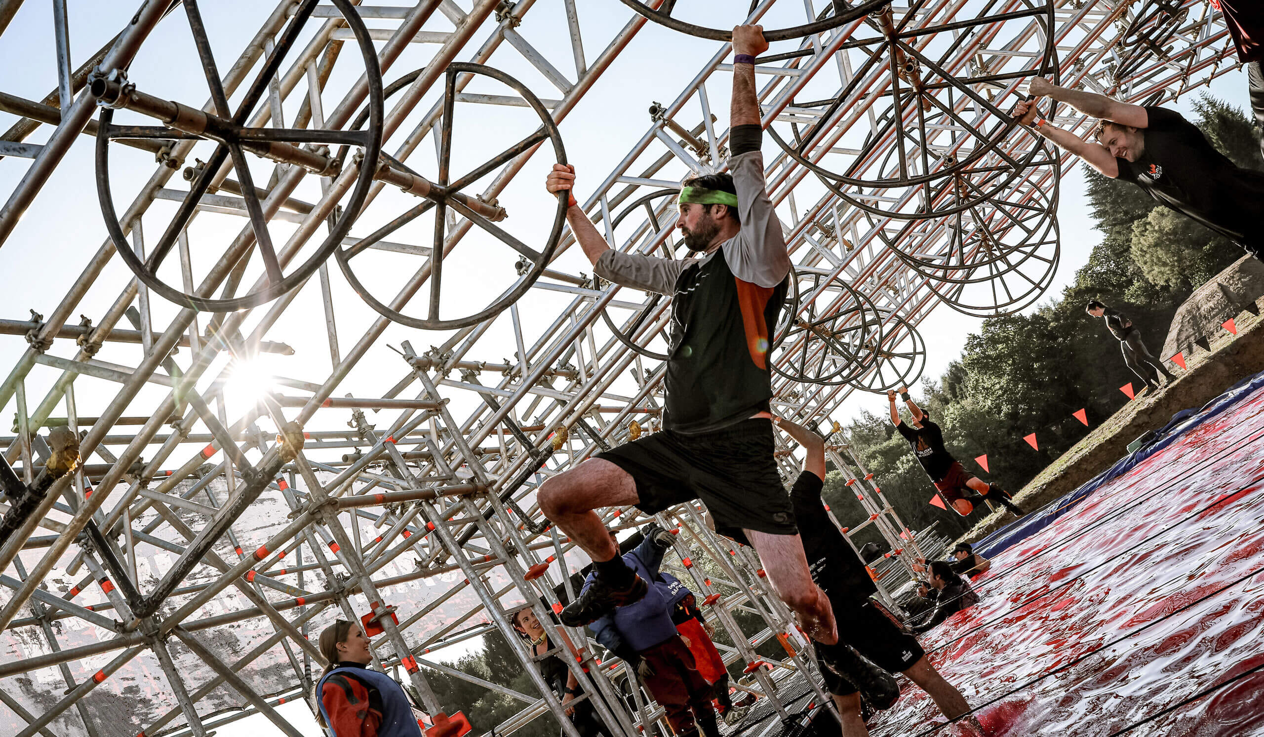 London South is the standout event of the series for good reason. 'Showstopper' obstacles, a diverse course, seriously muddy obstacles and a party atmosphere make it the ultimate mud party!