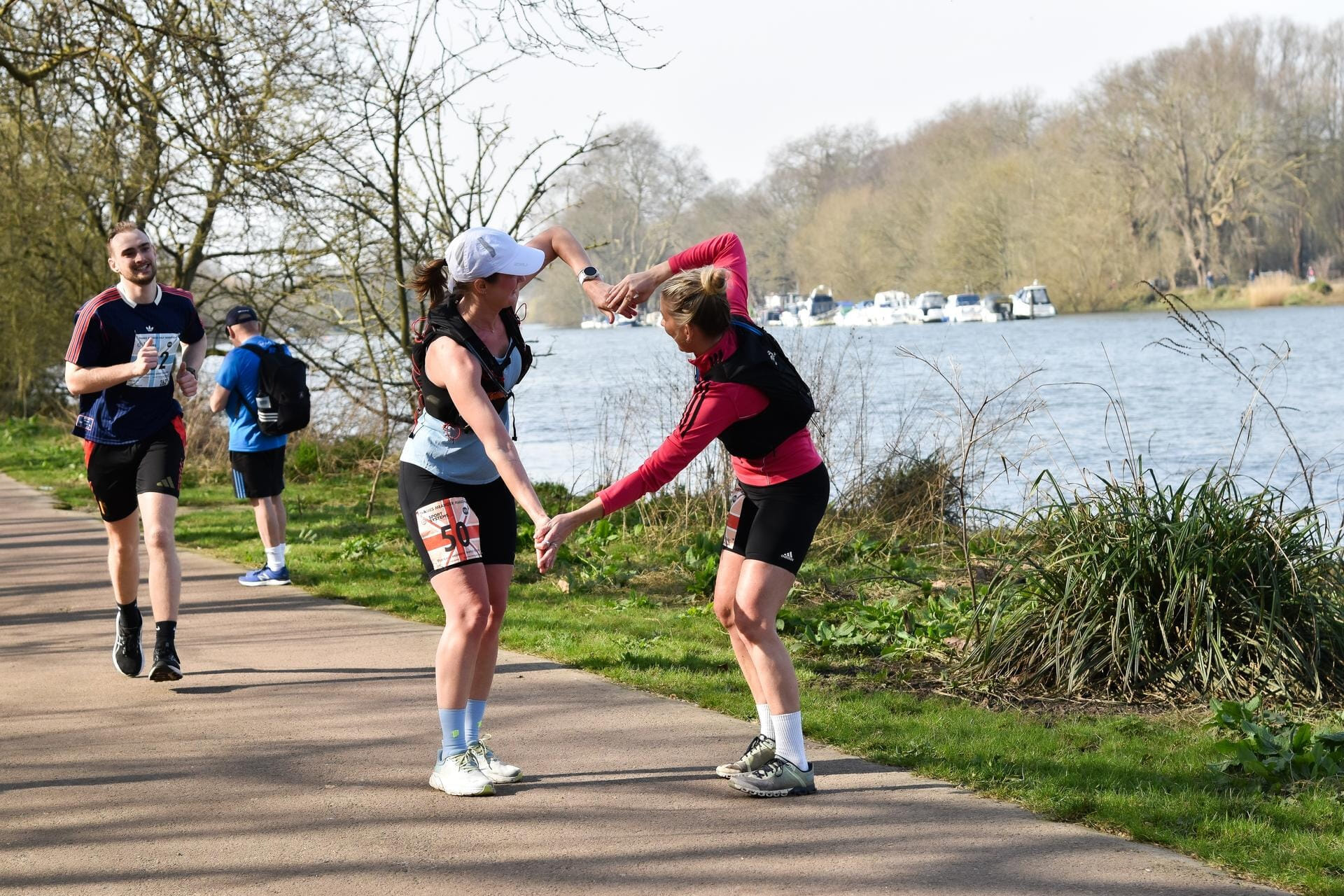 Stunningly scenic riverside route along the Thames towpath. Flat, fast and very runnable with great runner support. The marathon on the same day was previously rated one of the top 10 UK marathons.