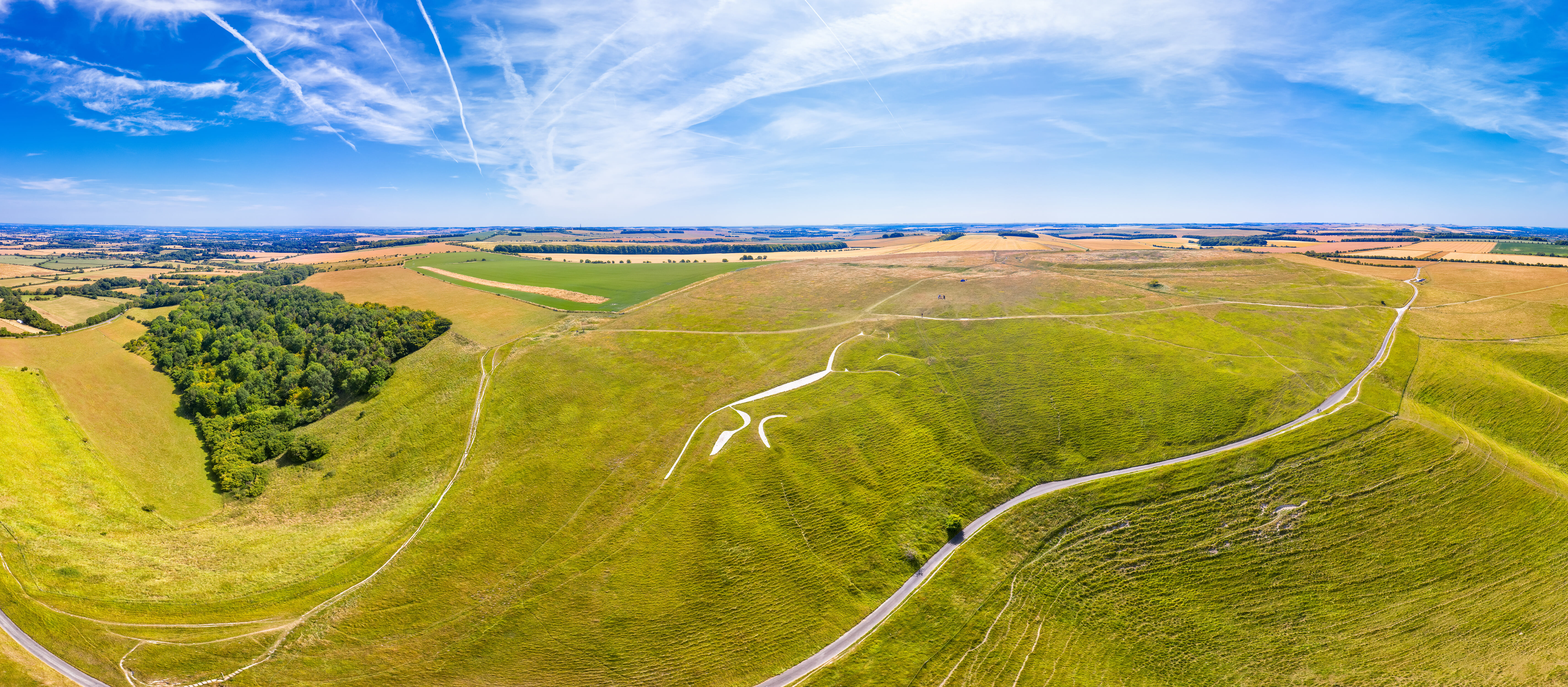 A legendary early-season sportive set in breathtaking countryside. Ride past the chalk horses on a historic 112km route of rolling hills, punchy climbs and epic scenery.