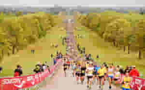An inspiring half marathon in Windsor Great Park, starting and finishing on the Long Walk with Windsor Castle as the backdrop - probably the most iconic of all road race finishes in the UK!