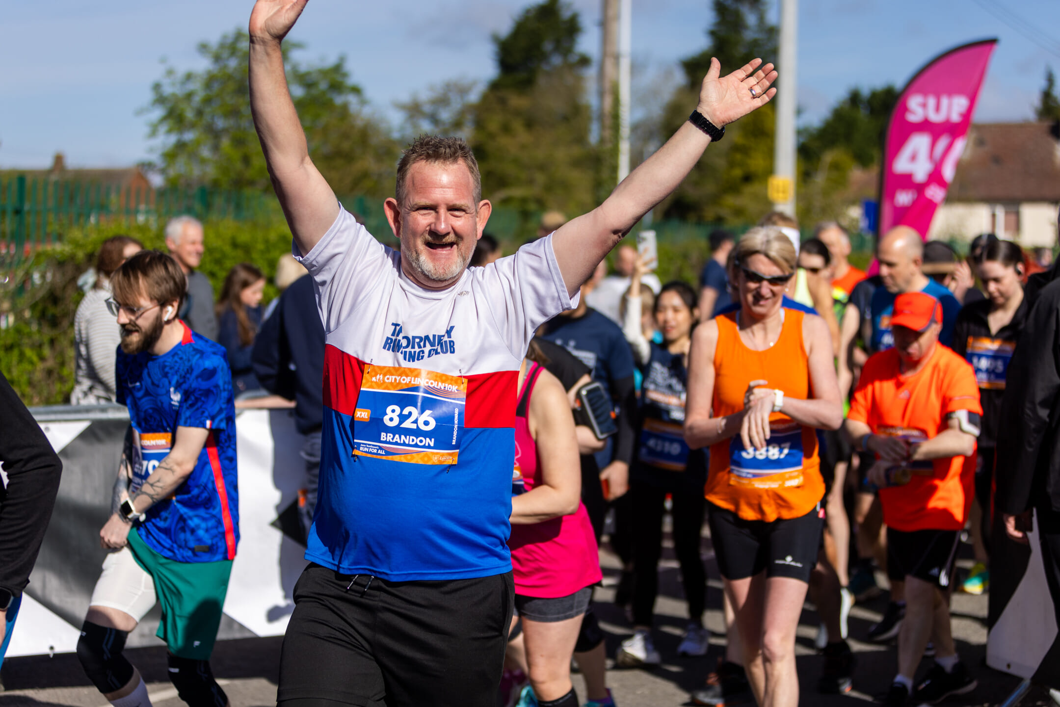 From the Lincolnshire Showground into the heart of the city, past the historic castle and cathedral, to cross the finish line to a roaring crowd, exclusive medal and finisher's goody bag!